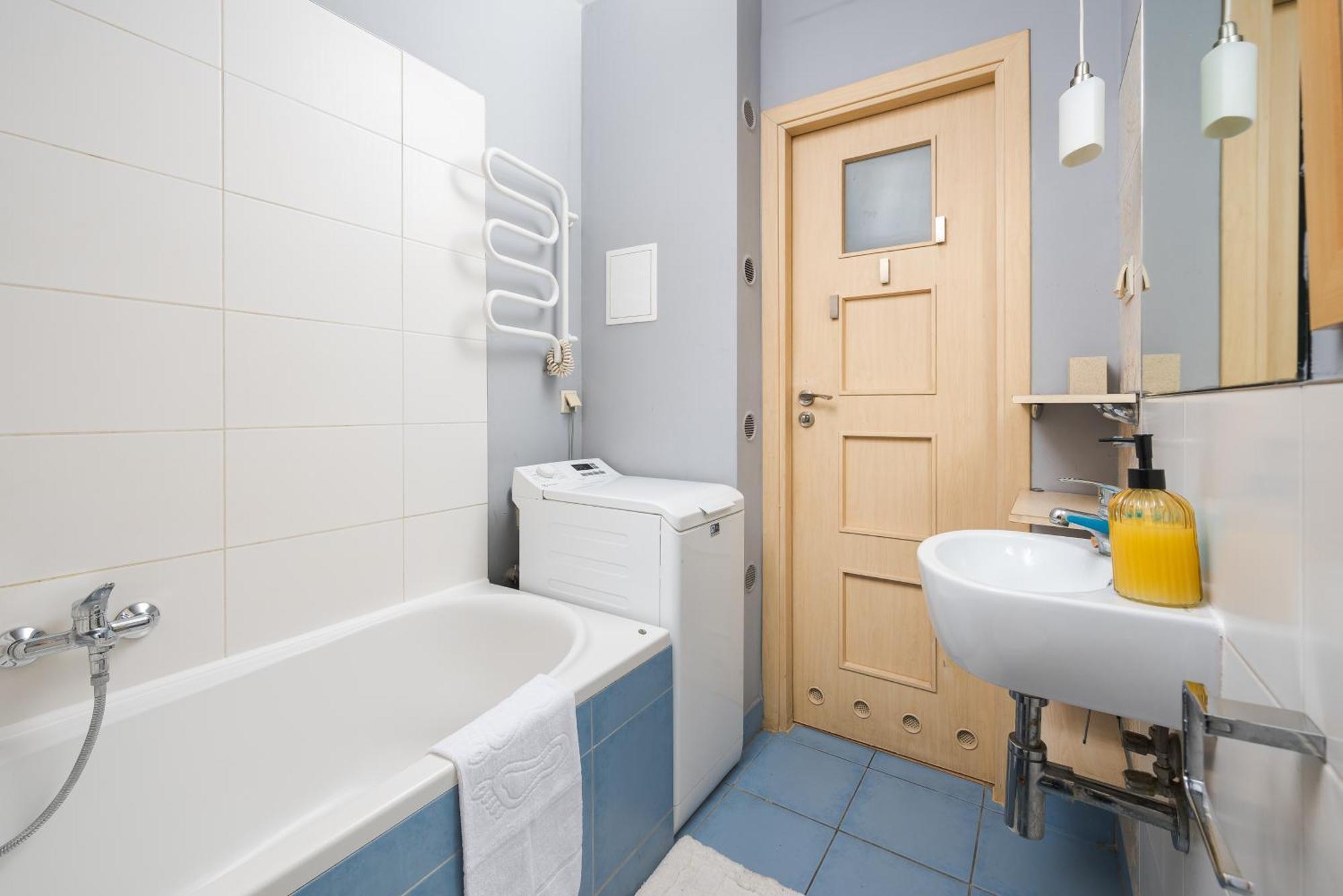 Stay With Friends In Warsaw Apartment Εξωτερικό φωτογραφία